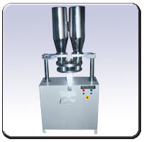 Black Semi Automatic Filling Machine With Telescopic Cup Filter System