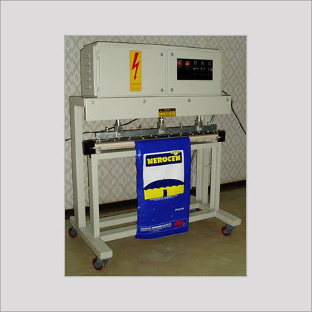 Horizontal Pneumatic Sealer Machine