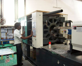 Injection Molding Machine