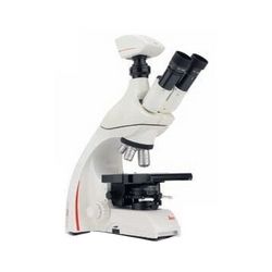 Leica Microscope 