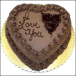 HEART SHAPE HALF KG CHOCOLATE CAKE