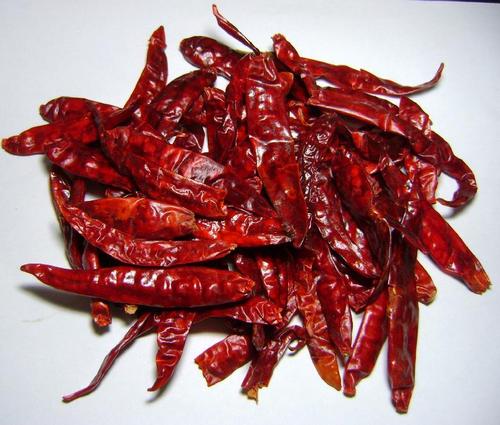 Stem Cut Dry Red Chilli