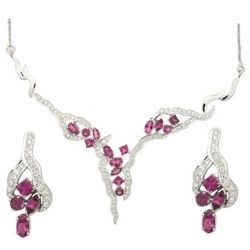 18/14k White Gold Necklace Set