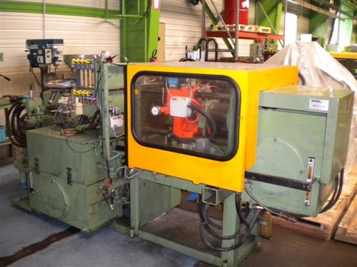 Used Injection Moulding Machine