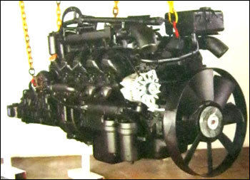 Twin Turbocharged V8 Engine With Intercooler
