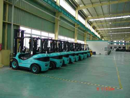 3t Diesel Forklift With Japanese Yanmar 4tne98 Engine