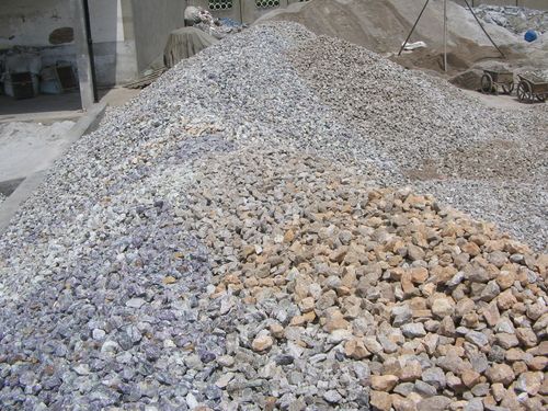 Fluorspar Lump - Caf2 95% Min, Size 10-200mm | Ideal for Cement and Steel Industries