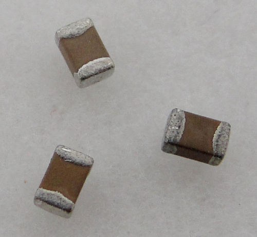 MLCC Multiplayer Ceramic Chip Capacitor (mlcc0402X7R)