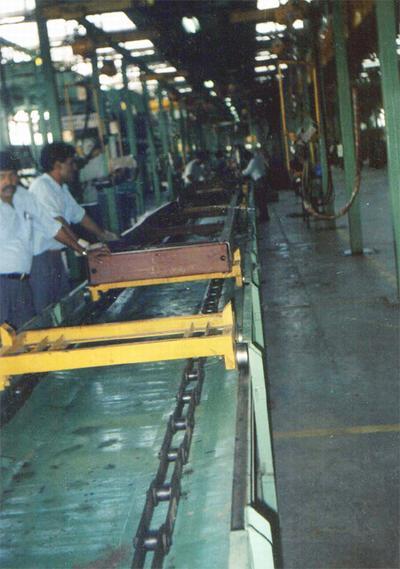 Trolley Chain Conveyor For Chassis Riveting Line