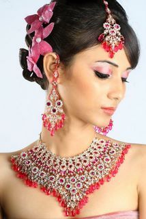 Elegant Patwa Necklace Set