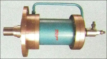 Rotating Cylinder With Swivel Joint