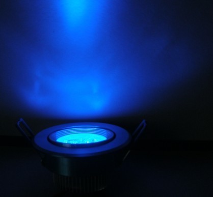 एलईडी स्पॉट और डाउन लाइट्स