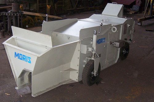 Kerb Laying Machine - Advanced Technology Fabrication , User-Friendly Extrusion Process for Efficient Concrete Laying