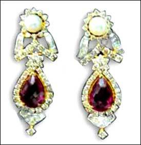 Diamond Earrings - Exclusive Designs with Finest Finish | Assured Quality