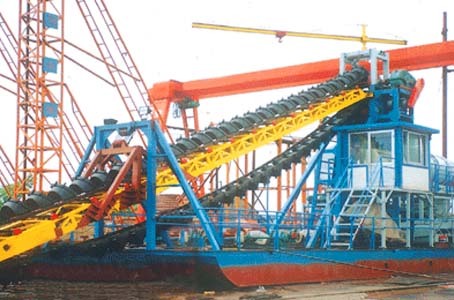 Gold Mining Dredger - Steel Hull, 15L to 300L Capacity | Efficient Mineral Separation, Advanced Waste Dealing Systems, Integrated Mining and Water Supply Systems
