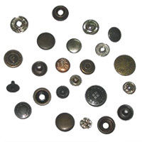 Designer Buttons - Metal, Plastic, and Wood | Custom Sizes, Unique Patterns, Fashion-Forward Style