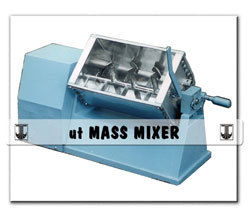 POWDER AND MASS MIXER