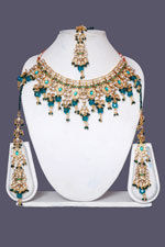 Traditional Pattern Polki Necklace Set