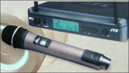 Wireless Microphone (In-64r)