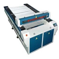 CO2 Laser Cutting Machine