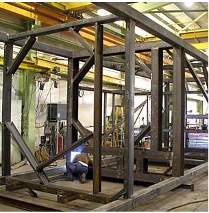 लोहा और इस्पात निर्माण सेवा