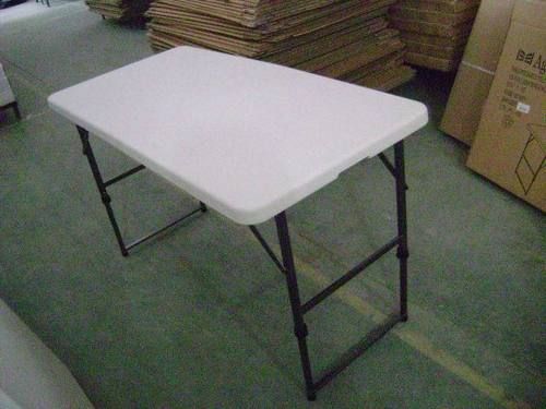 4' Folding Tables