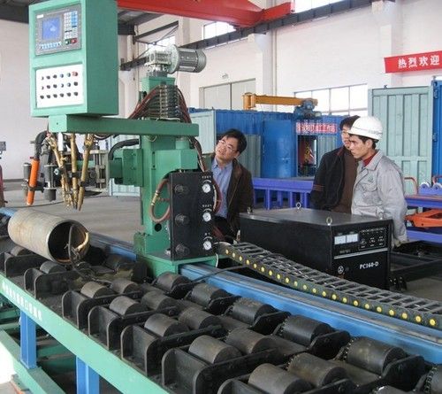 Roller-Bench-Type Pipe Flame Beveling and Cutting Machine