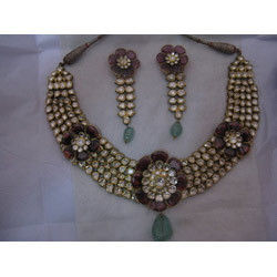 Kundan Set