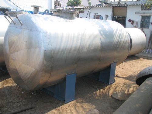 Hot Water Tank - Customizable Specifications | Durable Design, Efficient Heating