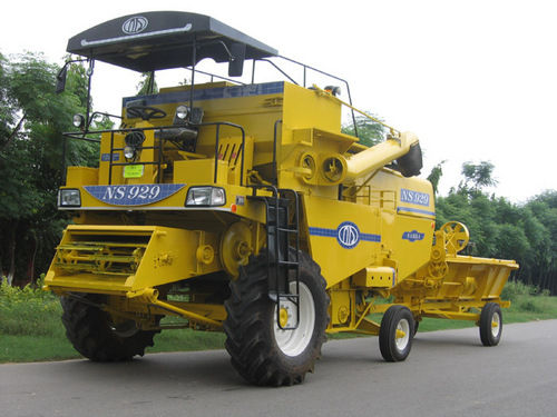 Wheat Thresher Cum Harvester Combine