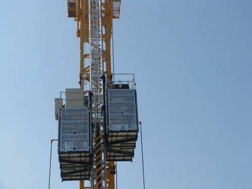 Passenger And Material Building Hoist Sc200