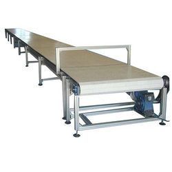 Modular Belt Conveyor - Durable Plastic Structure, Versatile Design for Efficient Material Handling