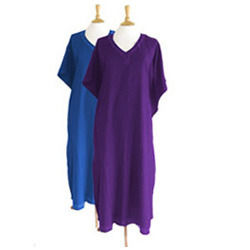 Various Colors Are Available Plain Pattern And V Neck Kaftans