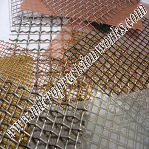 Woven Wire Mesh - Mild Steel and Spring Steel, Custom Sizes Available for Vibrating Screens in Drum Mix Plants