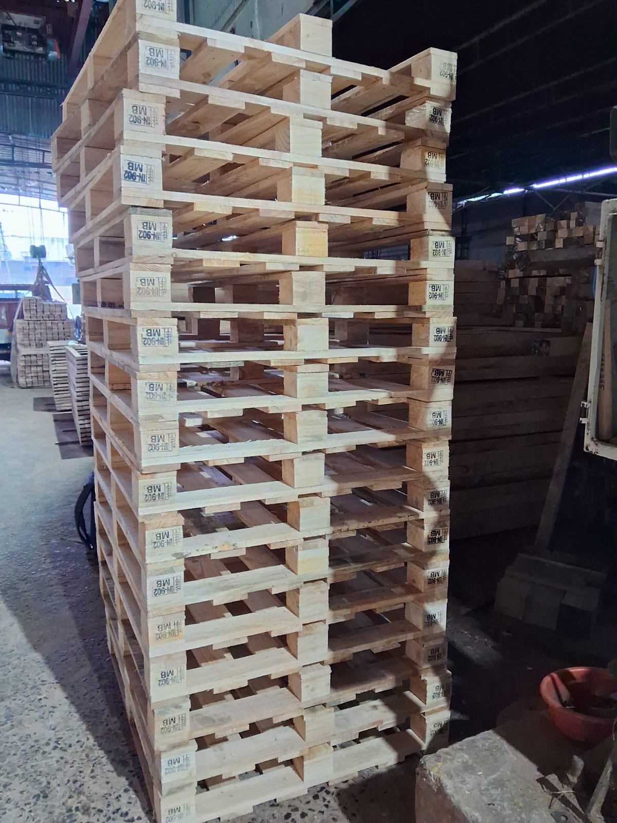 Wooden Pallet Fumigation - Water Resistant: No