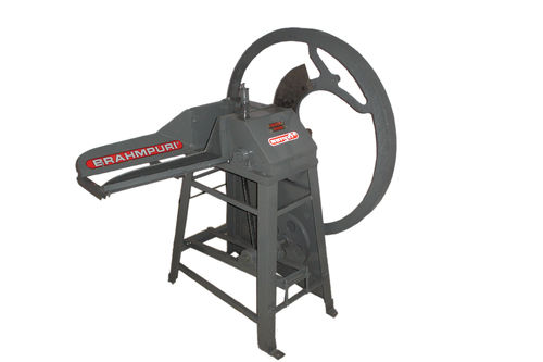 Motorized Chaff Cutter Machine