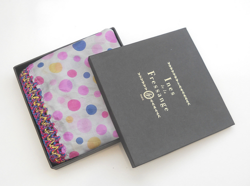 स्कार्फ और बॉक्स (907896-एस+बॉक्स)