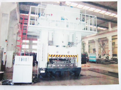 8000 Ton Hydraulic Press For Plate Heat Exchanger