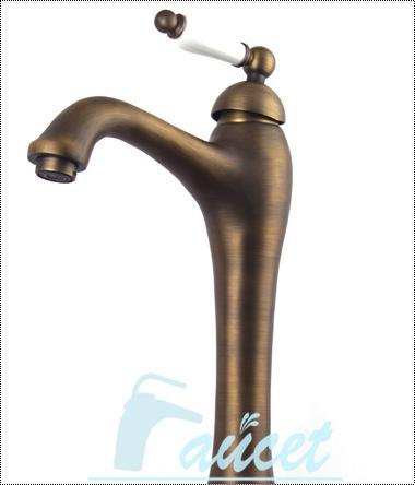 Antique Brass Bathroom Faucet with Single Ceramic Handle