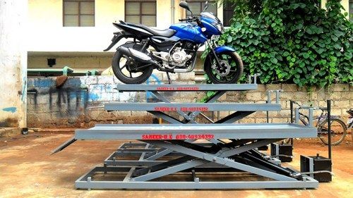 Two Wheeler Ramp Lift