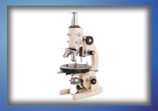Polarising Projection Microscope