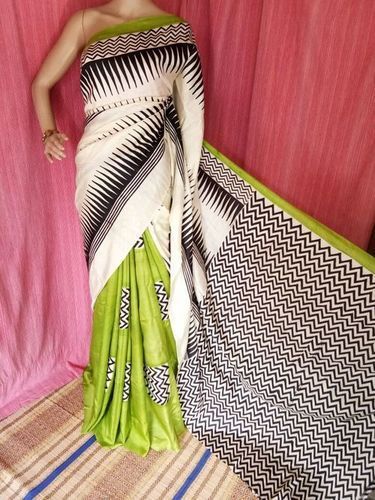 Silk Block Print Saree Grade: Medicine Grade