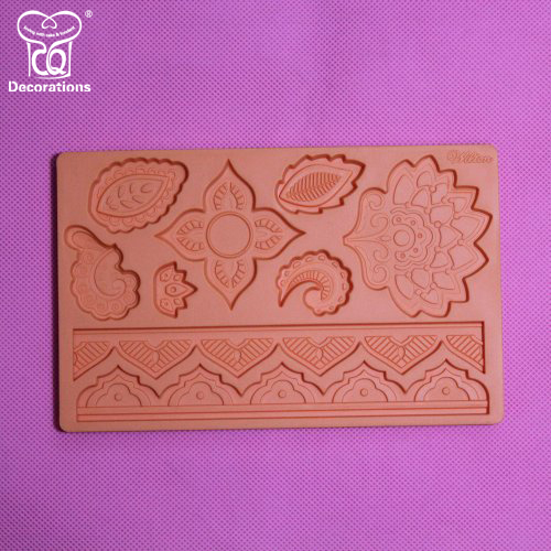 लीफ एंड फ्लावर फोंडेंट डेकोरेशन्स