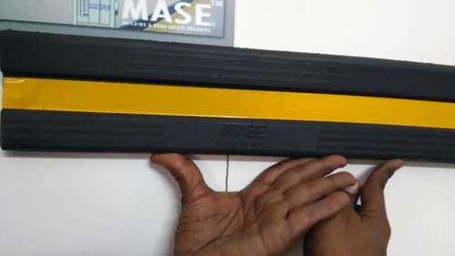 Rubber Wall Guard Size: Thickness : 20Mm