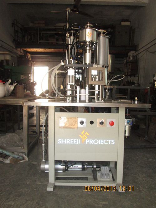 Semi-Automatic Semi Automatic Grade Aerosol Spray Filling Machine