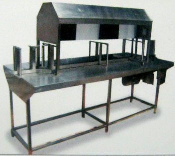 Inspection Conveyor With Black Booth