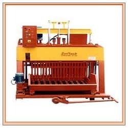 Egg Laying Concrete Block Making Machine