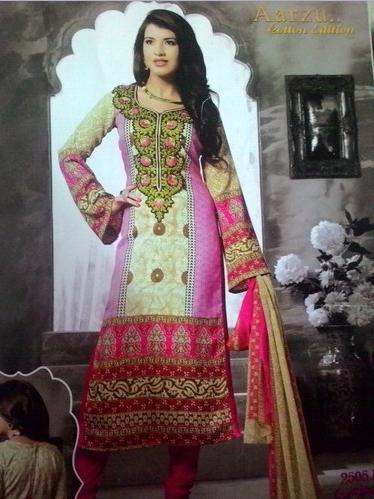 डिजाइनर लंबी सलवार कमीज