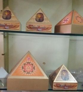 Cash Box Pyramid