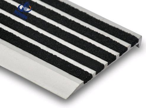 Grit Surface Carborundum Stair Treads